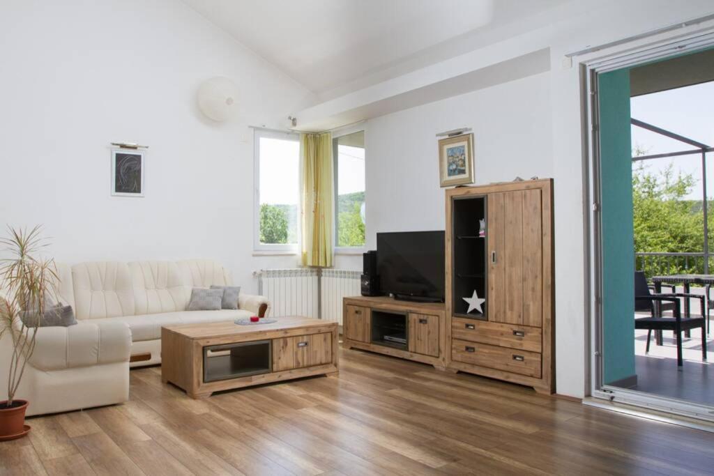 Holiday House Villa Bleu Korusce Esterno foto
